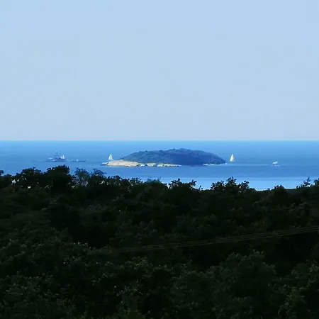 Meerblick Ferienhaus Julian Nahe Rovinj Exterior photo